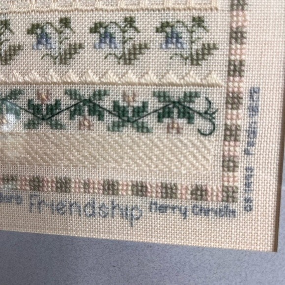 Vintage 1990s Framed Friendship Cross Stitch Thornebrook Gallery 9 X 10.5 Inches - Picture 4 of 12